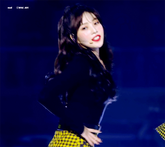 앞머리 내린 큐티섹시 체크 조이.jpgif | 인스티즈