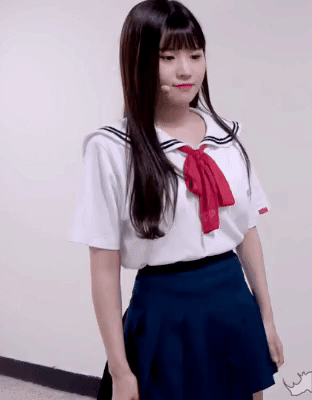 프로미스나인 나경한테 털리는 하영.gif | 인스티즈