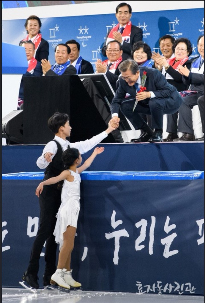 어머 달님 이사진 감동이네요~ | 인스티즈