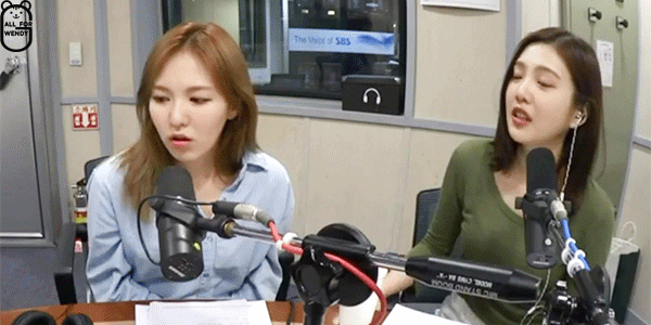 작성자 팔뚝이 계속 멍드는 이유.gif | 인스티즈
