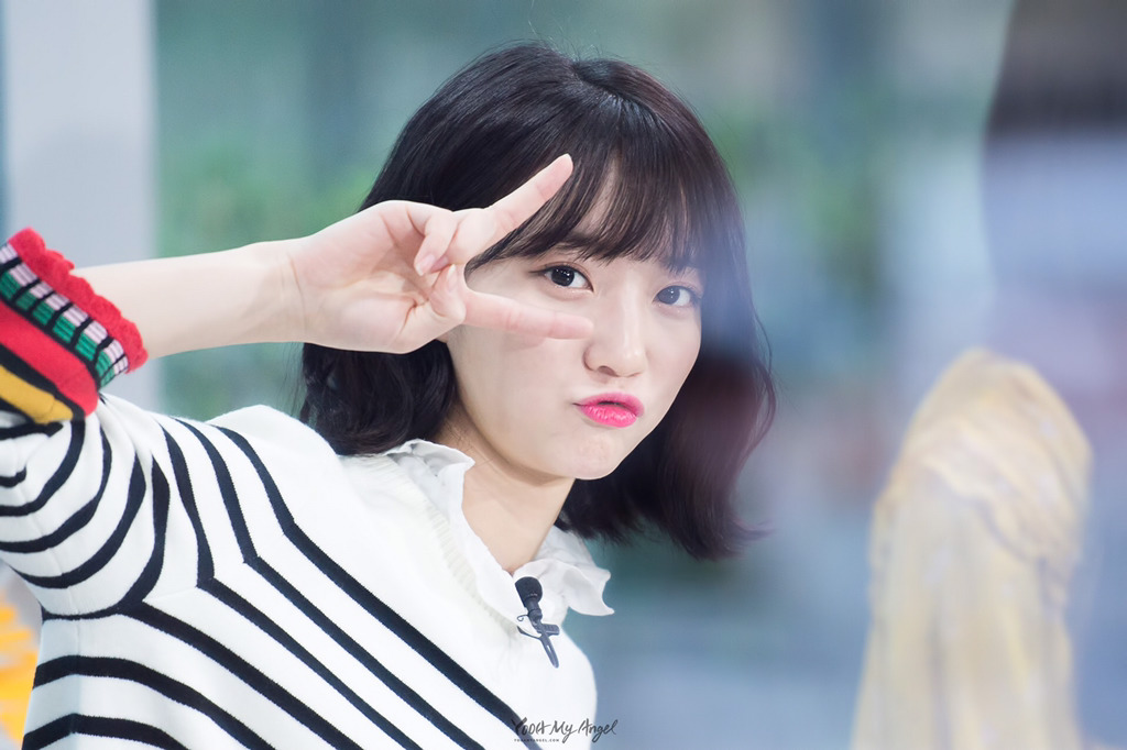 [오마이걸] 선선한 바람이 불어와서 비니 | 인스티즈